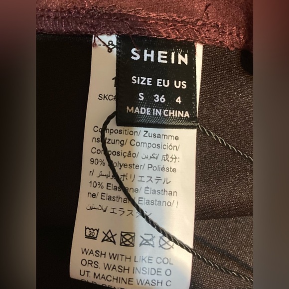 NWT Ladies Size Small SHEIN Bae Burgundy Lined Skirt - Picture 10 of 13